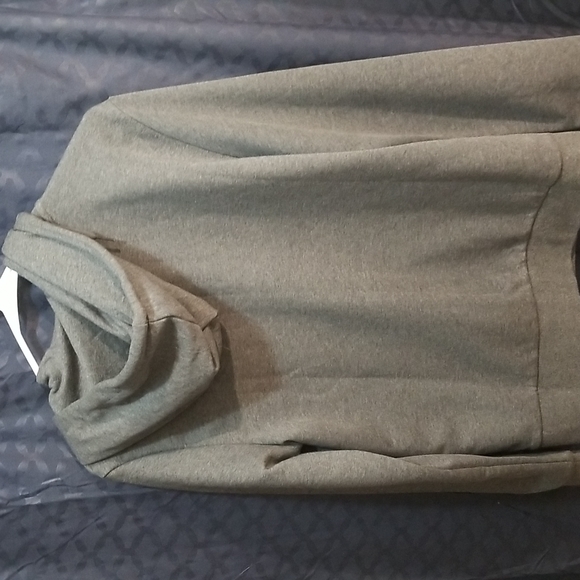 Large Jacket - Picture 3 of 4